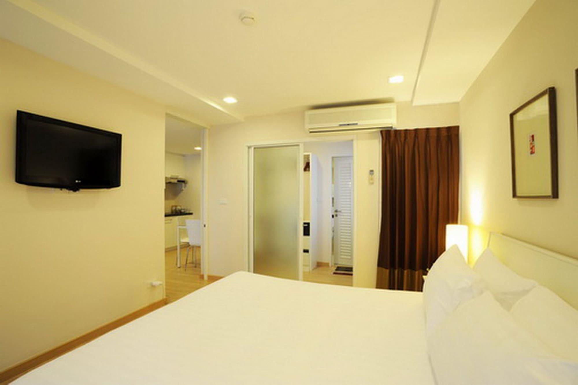 Baan K Residence Bangkok Bagian luar foto